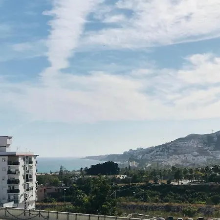 Apartamento En El Centro De Nerja. *