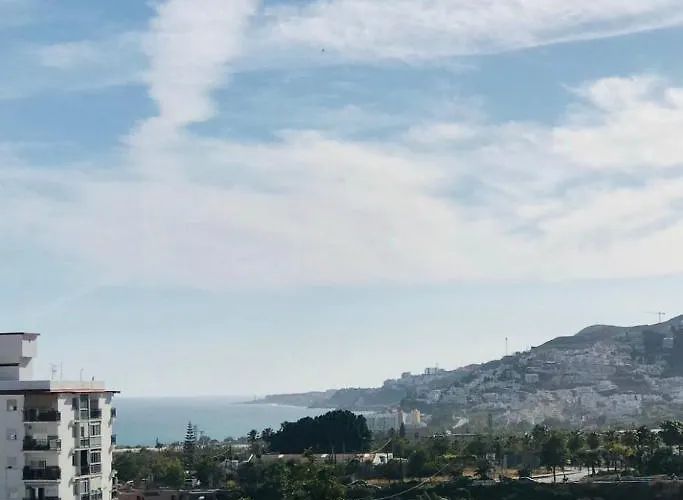 Lejlighed En El Centro De Nerja. *