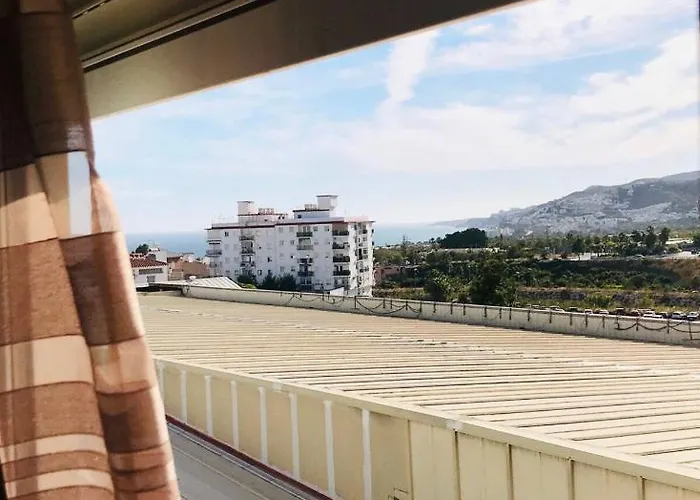 En El Centro De Nerja. Apartment Nerja