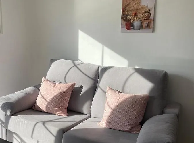 Apartment En El Centro De Nerja. *